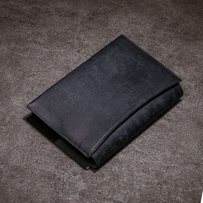 
                  ＜四六判:ソフトカバー＞本革ブックカバー/イタリアンレザー・プエブロ(ブラック/黒)【1562757】
                