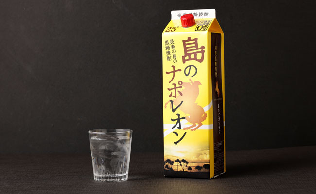 【鹿児島県天城町】 本格黒糖焼酎 島のナポレオン 1800ml×6本セット 合計10.8L ( 紙パック ) 黒糖 焼酎