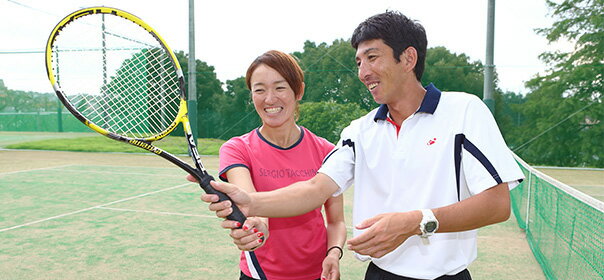 【ふるさと納税】ユニバーサルテニススクール河内長野校1ヶ月体験レッスン（4回）子ども（4歳〜高校生以下）