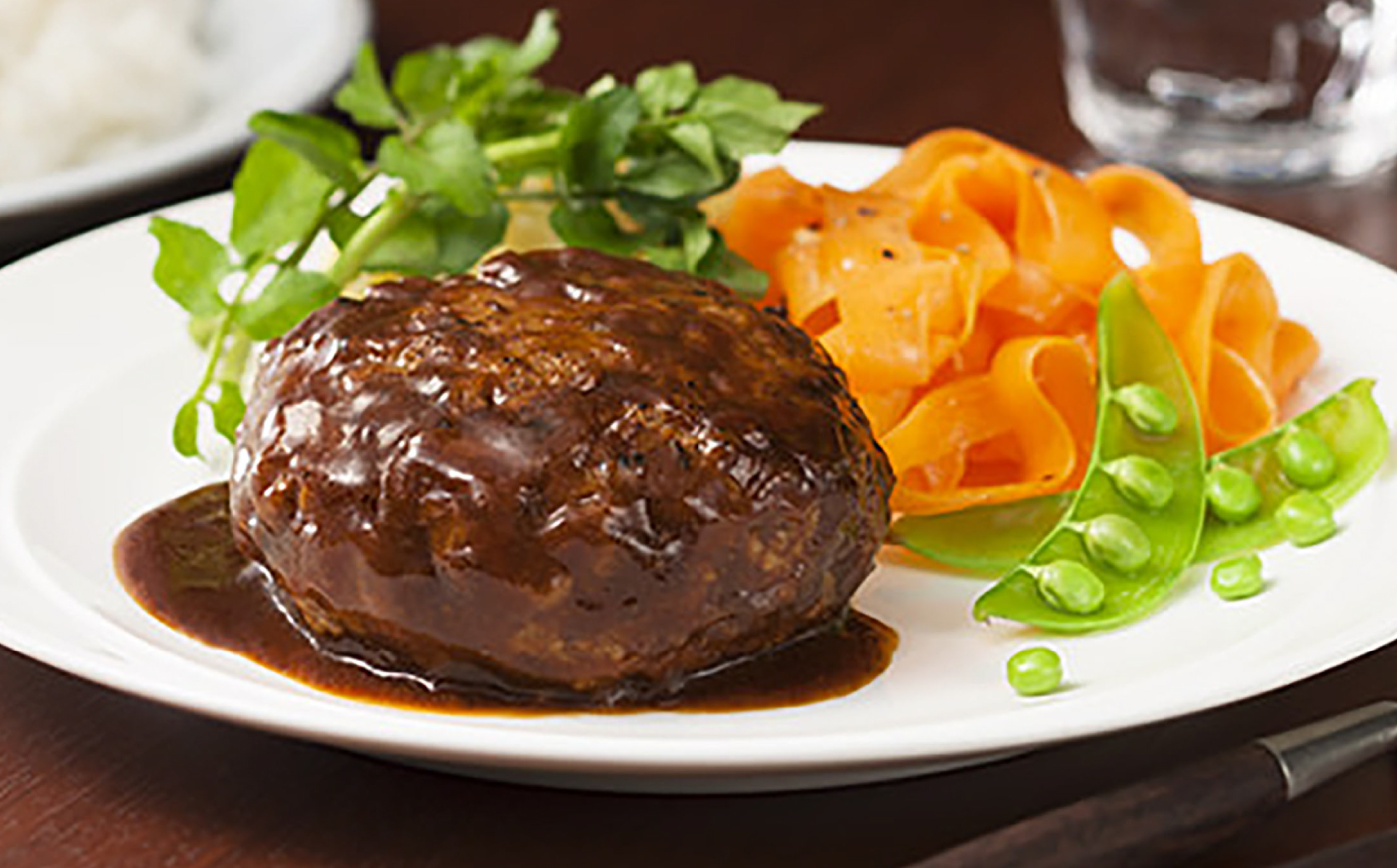 旨包ボリュームリッチハンバーグ 赤ワインと香味野菜の濃厚デミグラスソース （6袋） / ハンバーグ 簡単調理 レンジ温め / 佐賀県 / 伊藤ハム販売株式会社 [41ALAB004]