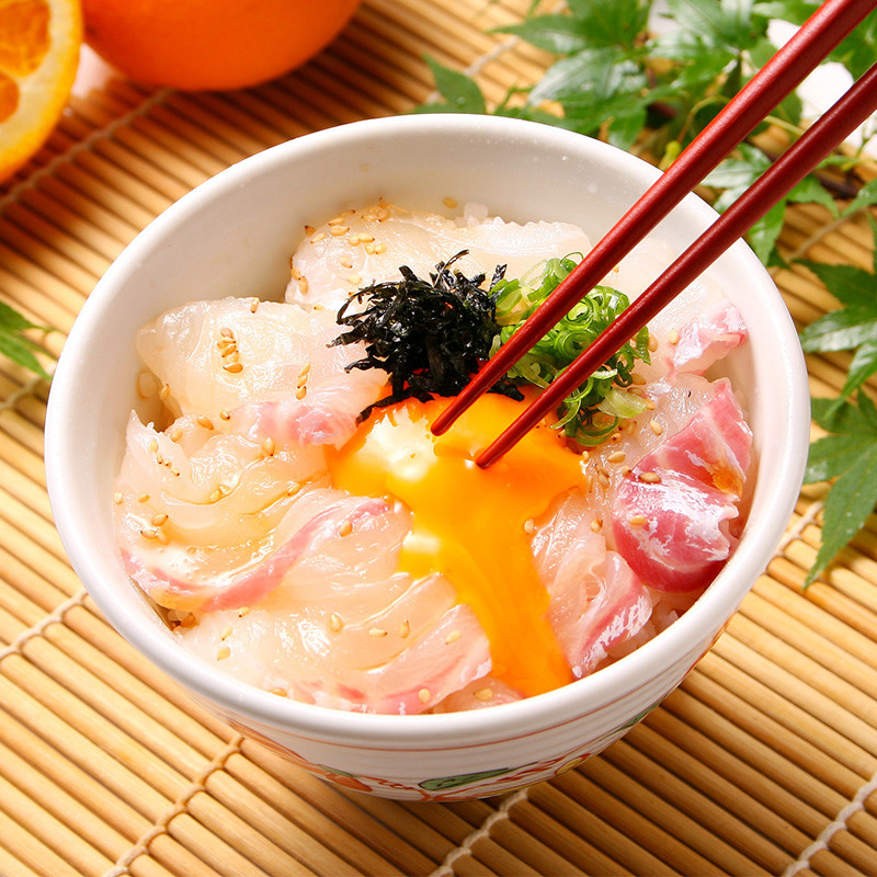 真鯛 みかん 鯛 鯛めし セット 3人前 和日輔 みかん鯛 蜜柑 mikan 鯛 タイ tai まだい スライス 真空パック 小分け 刺身 お刺身 お刺し身 刺し身 お手軽 漬け丼 郷土料理 海鮮丼 