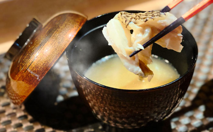 【全3回定期便】 「壱岐のリゾートホテル監修」幻天然クエ・鯛・亀の手入り贅沢壱州味噌汁《壱岐市》 【みやげ処 縁由】 [JBJ036]