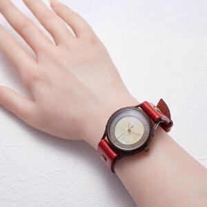 伝統工芸品【螺鈿(らでん)白】の文字盤が美しいハンドメイドウォッチ バーインデックス ベルトカラー：赤 WJ002L 螺鈿白-赤 腕時計