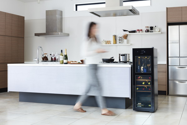 ワインセラー ZERO Advance　SA38-B（ブラック）