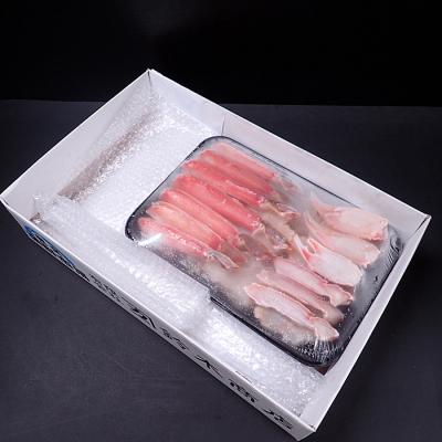 ふるさと納税 根室市 生食可!カット済み生ずわいがに約1.2kg B-28100 |  | 02