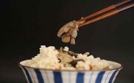 【安比まいたけ】炊き込みご飯セット （ご飯の素2合用2袋 あきたこまち4kg） ／ 舞茸 マイタケ 米 白米 【あすぴーて】