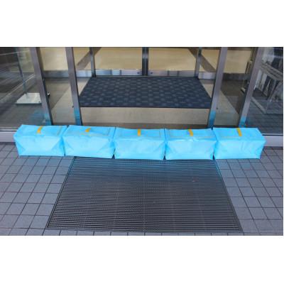 ふるさと納税 湖南市 アクアディフェンサーウォーターバッグ |  | 01