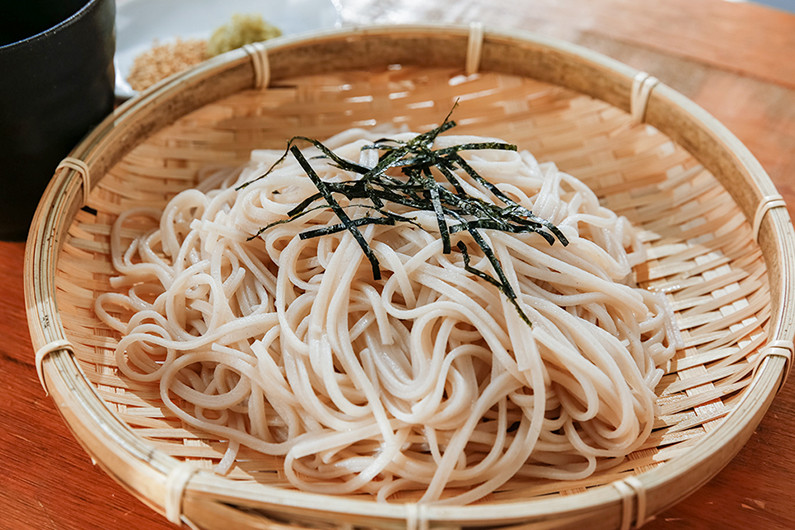 
味三昧 2kg（200g×10袋）コシのある乾麺タイプの大麦麺 麺類 加茂市 阿部精麦
