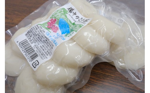 一袋10個入り。真空パックを行い、さらにパックを加熱殺菌しています。