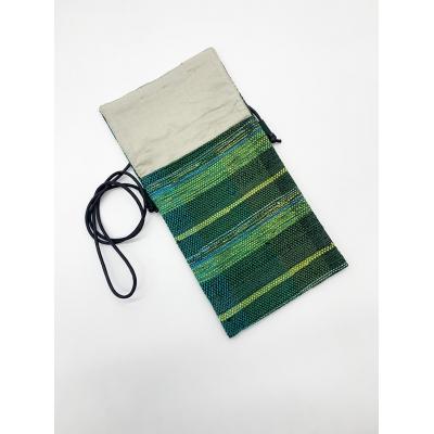 ふるさと納税 八尾市 りんごの木　さをり織りサコッシュ(グリーン系)(A272) |  | 01