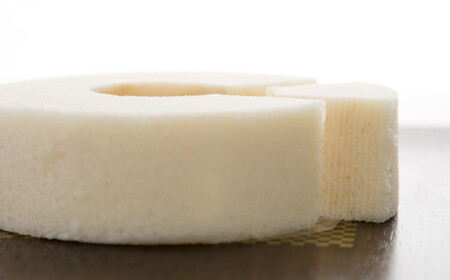 【先行予約】 北限のゆずバウム 4個セット たかたのゆめ米粉使用 【 バウムクーヘン 柚子 たかたのゆめ スイーツ お菓子 人気 ギフト 岩手 陸前高田 】 RT1461