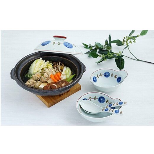 有田焼 染錦丸紋つなぎ 8号土鍋セット にっこり2人用【金照堂】食器 器 うつわ 鍋セット 土鍋 鍋 とんすい 取皿 取鉢 レンゲ れんげ セット ペア かわいい 直火専用 A120-45