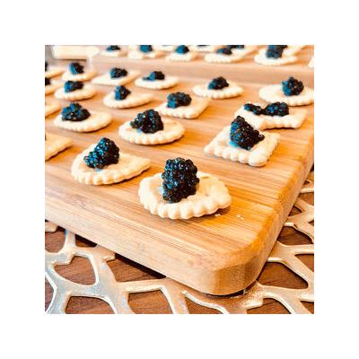 ふるさと納税 椎葉村 【桐箱入り】HEIKE CAVIAR 10g 【宮崎県 椎葉村】フレッシュキャビア SZ-102 |  | 02