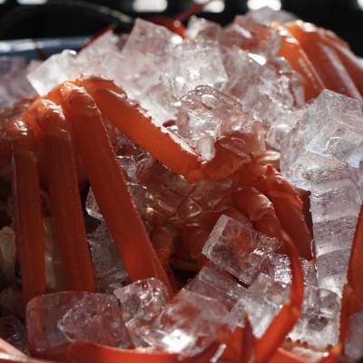 ふるさと納税 射水市 【富山県新湊産】 ボイル紅ズワイ蟹姿(約700g)×2杯 |  | 02