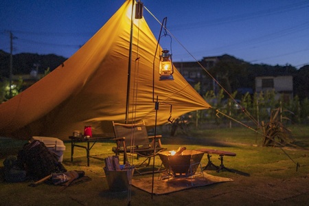 マリンベース西伊豆サイト利用券5,500円分+薪詰め放題1杯分 【 キャンプ CAMP キャンプ場 富士山 海 駿河湾 眺望 眺め 自然 関東 近郊 おすすめ 釣り 穴場 芝サイト AC電源サイト w