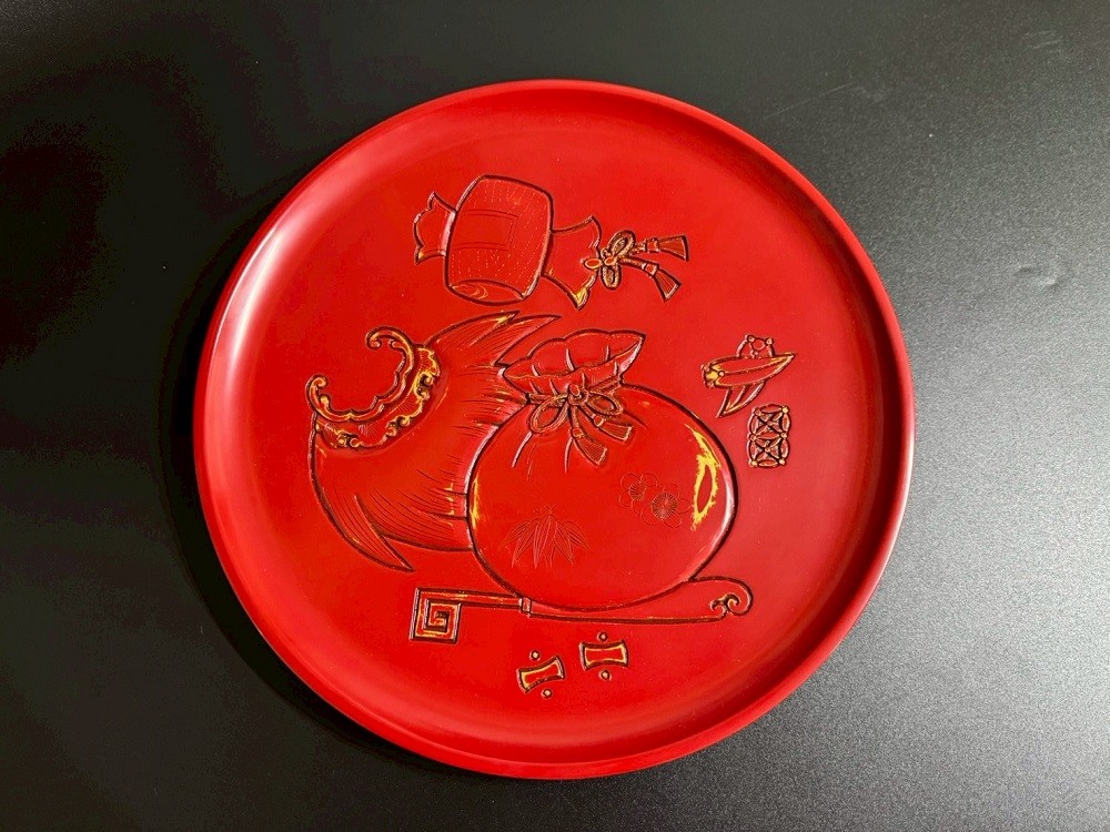 
                  【限定一点物】村上木彫堆朱 一尺丸盆（宝づくし） 1046006
                