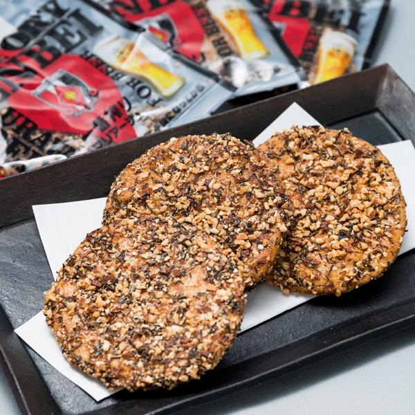 
            〜キリン一番搾りに合う！浦和レッズ公式草加せんべい〜 VICTORY SENBEI（6枚入りBOX×3箱） | 埼玉県 草加市 ビール 麦酒 酒 お酒 つまみ キリンビール  いけだや  埼玉県産米 燻製醤油 ローストアーモンド ロースト昆布 おつまみ 浦和レッズ サッカー おせんべい お菓子 焼き菓子 和菓子 贈呈 記念品 プレゼント
          