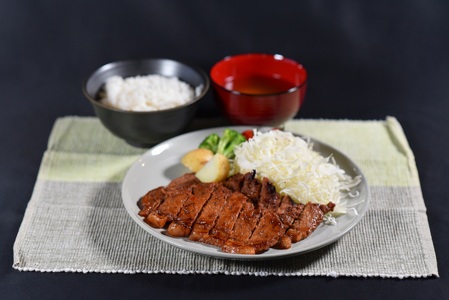  ＜宮崎県産黒豚みそ漬け8枚＞(約1kg・8枚入)【A-0113-nk】【中村食肉】