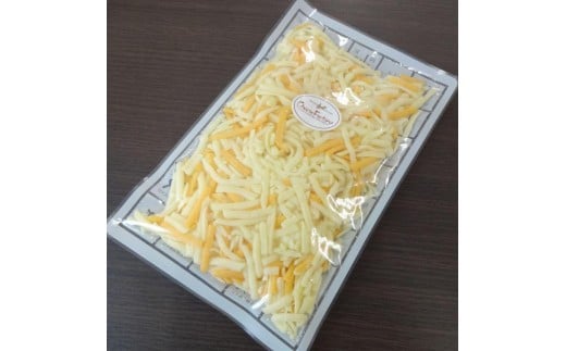 オリジナルミックスチーズ(1袋200g)×6袋 計1200g | ゴーダ モッツァレラ レッドチェダー ナチュラル ミックス シュレッド チーズ 加熱用 アレンジ とろける ピザ ドリア グラタン トースト オーブン料理 トッピング 乳製品 酪農 美味しい おいしい オリジナル ブレンド 業務用 便利 濃厚 手軽 ふるさと 納税 栃木県 矢板市