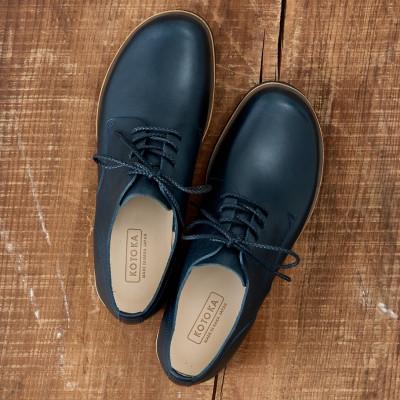 ふるさと納税 大和郡山市 足なりダービー Dネイビー 26.0cm 牛革 革靴 KOTOKA メンズシューズ KTO-3001 |  | 01