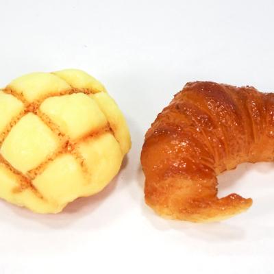 ふるさと納税 弥富市 食品サンプルマグネット パン5個セット |  | 02