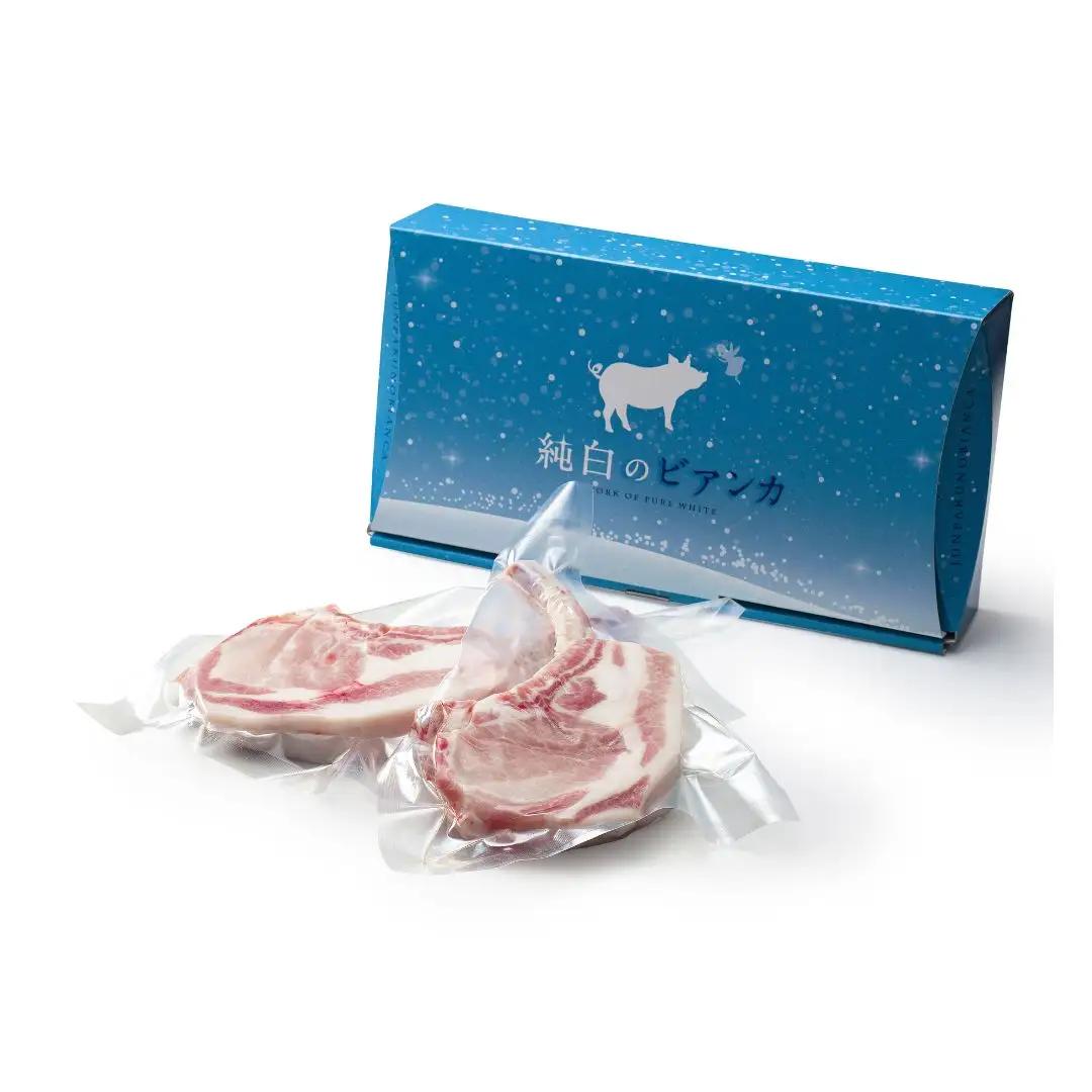 純白のビアンカトマホーク「骨付き豚ロース」2本 豚肉 ぶた ぶた肉 肉 お肉 国産 冷凍 箱入り のし 贈答 ギフト プレゼント お中元 お歳暮 父の日 母の日 敬老の日 焼肉 BBQ 新鮮 新潟県 