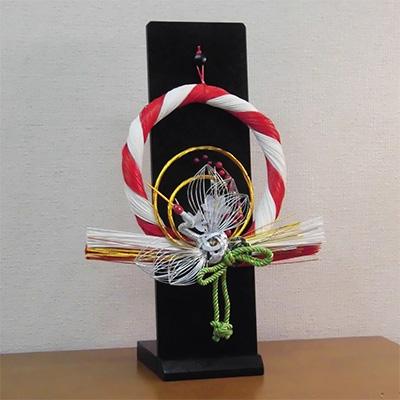 ふるさと納税 海南市 漆器の木製置き型飾り掛け　黒　大 |  | 01