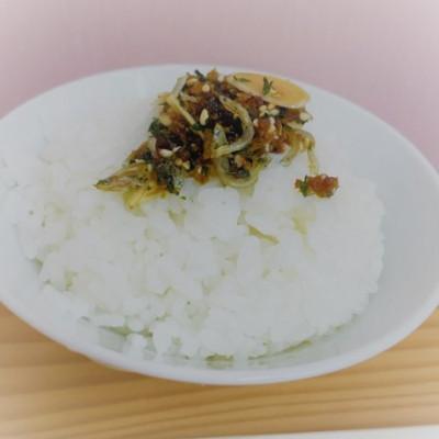 ふるさと納税 さぬき市 具だくさん食べるラー油   マイルド&辛口 |  | 01