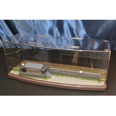 ふるさと納税 南箕輪村 Nゲージ専用鉄道模型展示台 木造駅舎 ケース付きD 【平面タイプ】 |  | 02