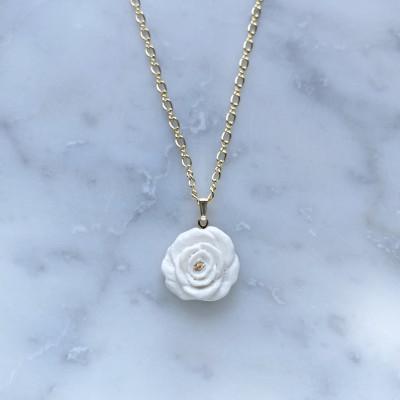 ふるさと納税 茅ヶ崎市 ArtOpus. ネックレス 薔薇 白 湘南 茅ヶ崎市 陶磁器 アートギフト |  | 01