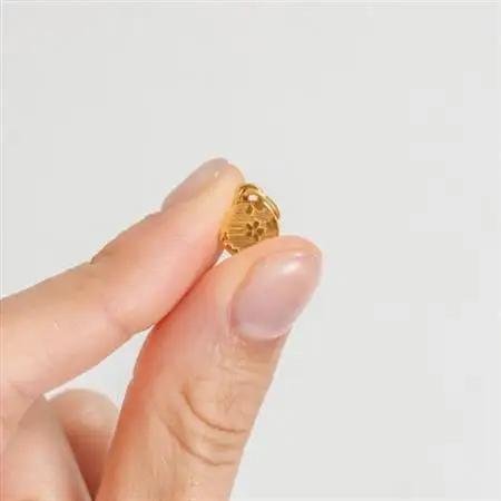 K24 純金(約1.2g)富士/桜メダルペンダント(1点)71-0408【配送不可地域：離島・沖縄県】【1292283】