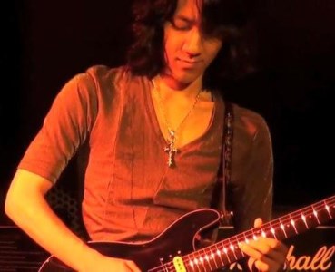 世界で1つ。あなたの「オリジナル曲」「テーマ曲」「CMソング」をプレゼント。広報、宣伝、名刺代わりに。大切な人へのメッセージソングに。メジャー・インディーズで活動中の作曲家による次世代型・未来型のセル