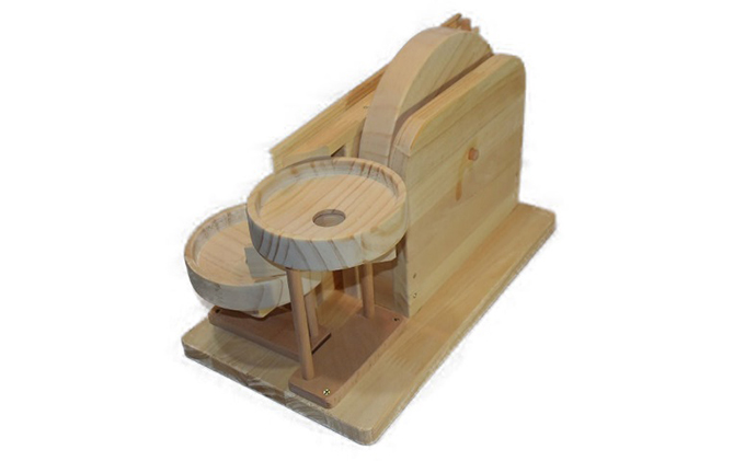 【年末受付限定】ビー玉からくり　円盤ツイントルネード おもちゃ 子供 手作り 木のおもちゃ 木製 日本製 孫 小さい子 キッズ 贈り物 出産祝い 誕生日 マーブルマシン 