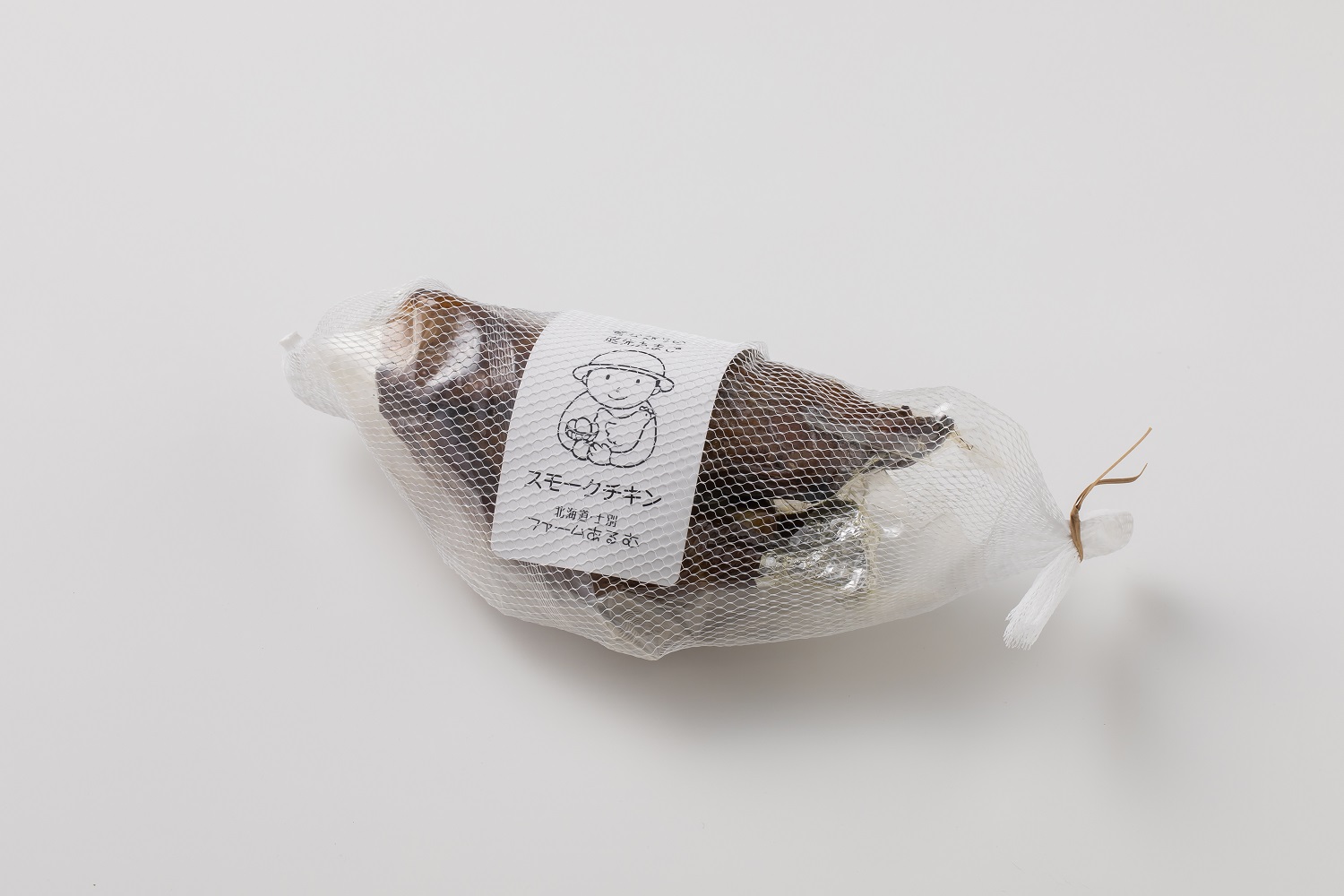 【ファームあるむ】昔ながらの庭先たまご（10個）とスモークチキン（650g以上）のセット