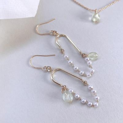 ふるさと納税 長岡京市 Agaroハンドメイド誕生石のピアス&amp;ネックレス(ペリドット) おまかせデザイン2点SET