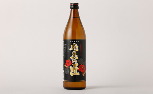 徳之島産 黒糖焼酎 奄美の匠 25度 900ml 瓶 AG-81