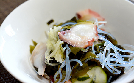 北海道産・ボイルたこ脚 (真だこ)　1kg前後 たこ 刺身 たこ焼き カルパッチョ 北海道 海鮮 海産物 冷凍 F4F-2245