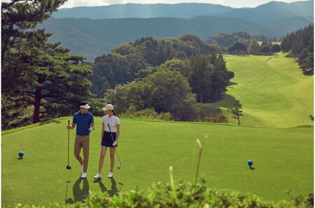 D-15　ゴルフプレー券【ラフォーレ修善寺＆カントリークラブ】《土曜日2名様》