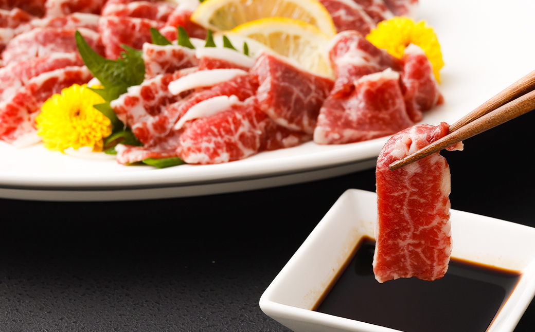 特選 上赤身 馬刺し 約2.5kg 特選 上霜降り 馬刺し 約2.5kg 計約5kg 1パック100g 馬肉 ばさし 赤身 霜降り 真空パック 小分け 冷凍 熊本 新鮮 贈答