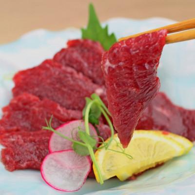 ふるさと納税 多良木町 国産赤身馬刺し560g(約80g×7パック)(多良木町) |  | 01