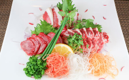 馬刺し 3種 盛合わせ 約300g (赤身 サガリ フタエゴ) 馬刺し 馬肉 ばにく うま 馬 ウマ ばさし ブロック 馬刺 濃厚 冷凍 あかみ 赤身馬刺し 熊本県 菊陽町【菊陽町(阿蘇牧場)】[BHAZ036]