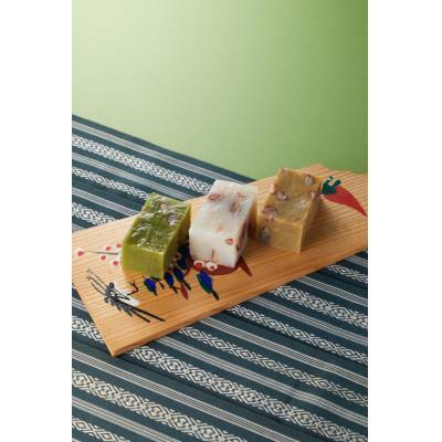 ふるさと納税 福岡市 博多ういろう定番6個入り・3個入り・博多ういろうあまおういちご3個入り　計3個 PZ04 |  | 01