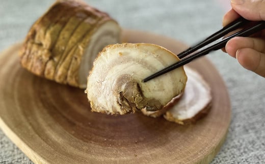 
上州もち豚　焼豚 / バラ 肉 ロース 特製 チャーシュー 豚肉 豚 脂 ブロック 塊 ラーメン 焼き豚 煮豚 【sim203A】
