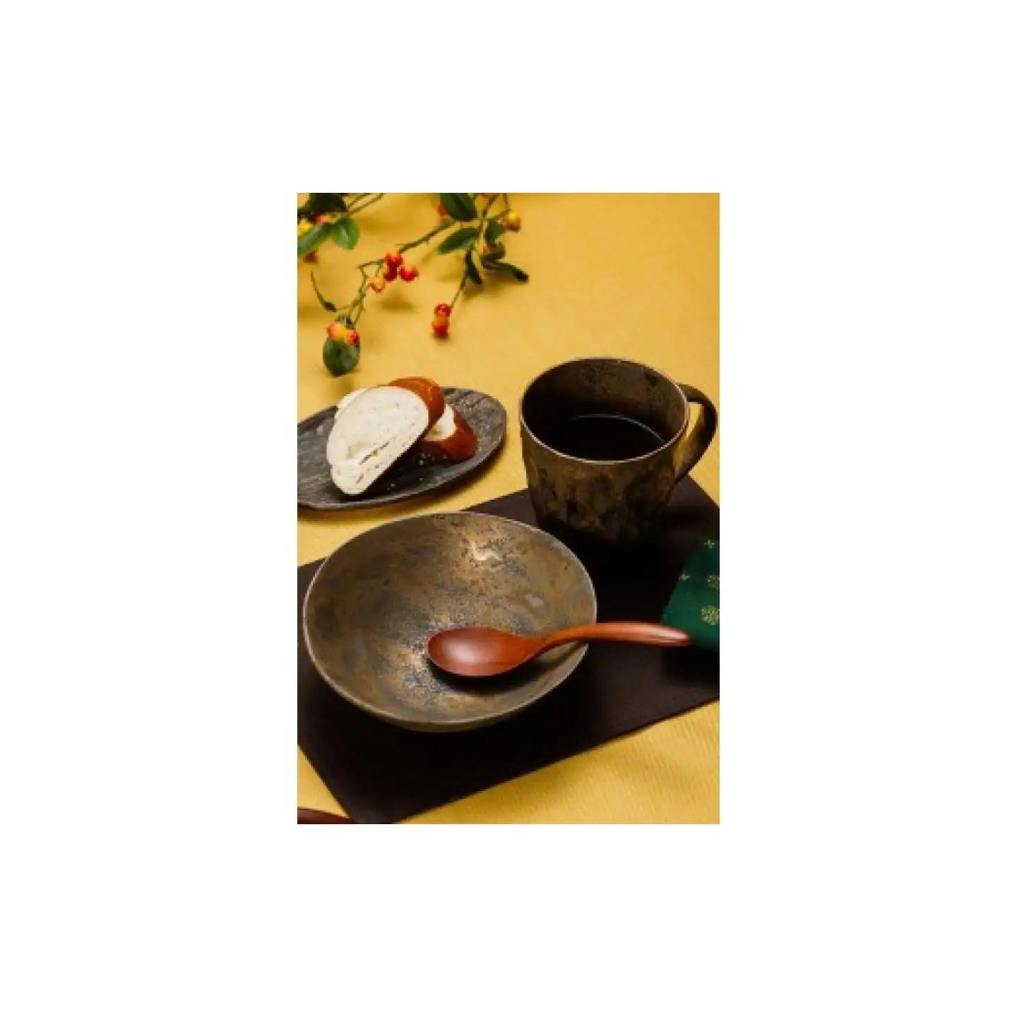 【有田焼】Lin NY Earth マグ / 焼き物 コップ 食器 / 佐賀県 / 有限会社金照堂[41APAH001]