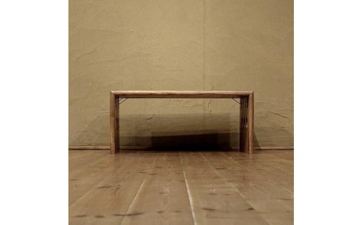 
            フンバリテーブル　750　琥珀色　75×44.5×33　WAプラス　大川市
          