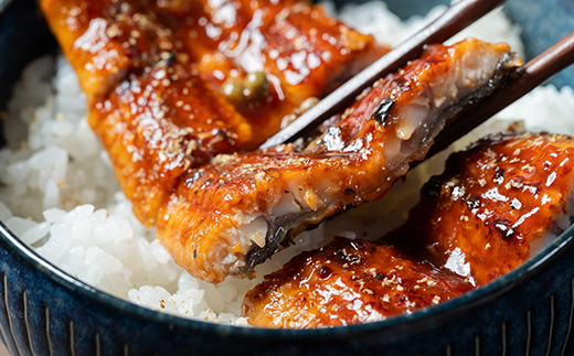 ふっくら香ばしい うなぎ蒲焼 200g×7尾セット 北海道釧路の地酒「福司（ふくつかさ）」仕込み 職人 手焼き 真空 冷凍 北海道 ウナギ 鰻 かばやき F4F-9220