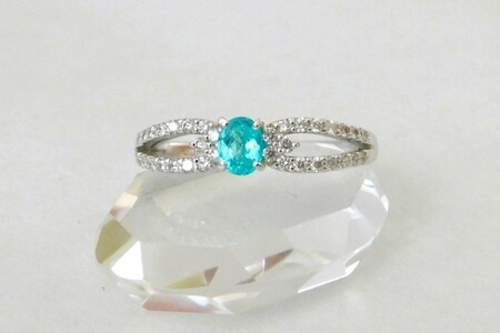 【ふるなび限定】【一点もの】Pt900　ブラジル産パライバトルマリン（0.25ct）ダイヤモンドリング　K55　K06118-H　FN-Limited-SP