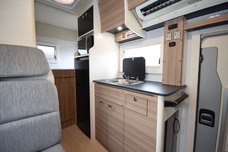 No.159 キャンピングカー（SAKURA）購入補助券100万円分