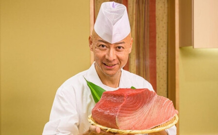 【期間限定】「鮨やすみつ」監修 天然  那智勝浦の漬け鮪丼 ～生本まぐろの極み～（まぐろ2冊550g・特製たれ200g付）【2026年3月～発送】