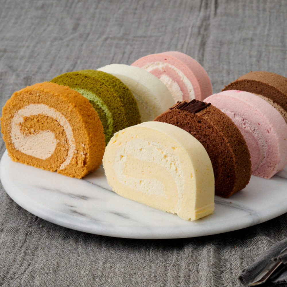 【定期便4回】プレミアム米粉ロールケーキ 8種セット【グルテンフリー 保存料不使用 贈り物 お歳暮 お中元 お祝】(H053325)